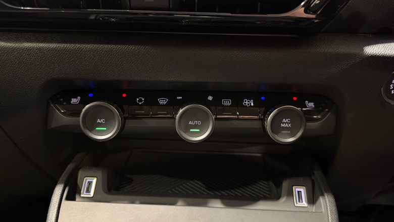 Citroen C4 1.2 Hybrid [136] Max 5dr e-DCS6 Petrol Hatchback